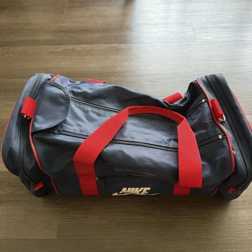 Nike perfect shoulder